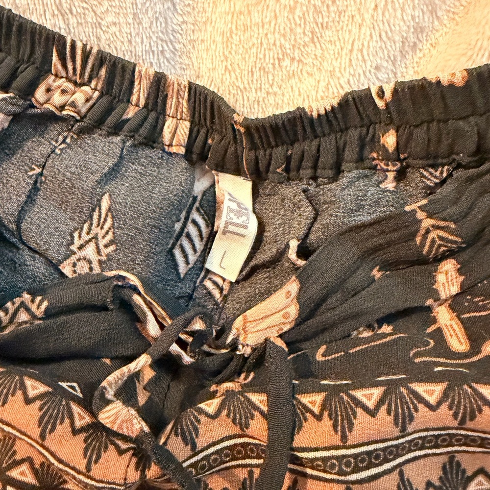 SPELL Phoenix Shorts Large - Picture 6 of 8